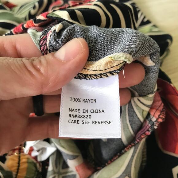 Panama Jack Pants Womens Small Floral Wide Leg Crop Aloha Coconut Flowy Resort‎ - Picture 12 of 13